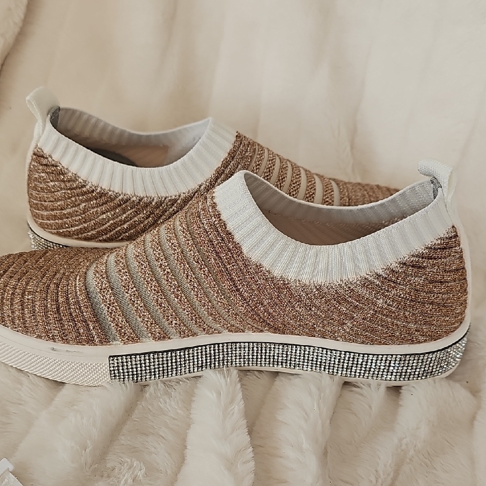 bernie mev. Women's Tan and White Slip-On Sneakers